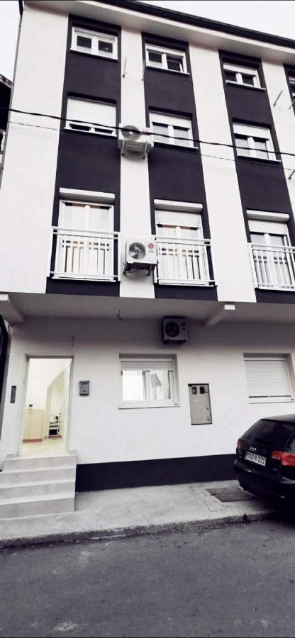 Apartman Square Мостар Экстерьер фото
