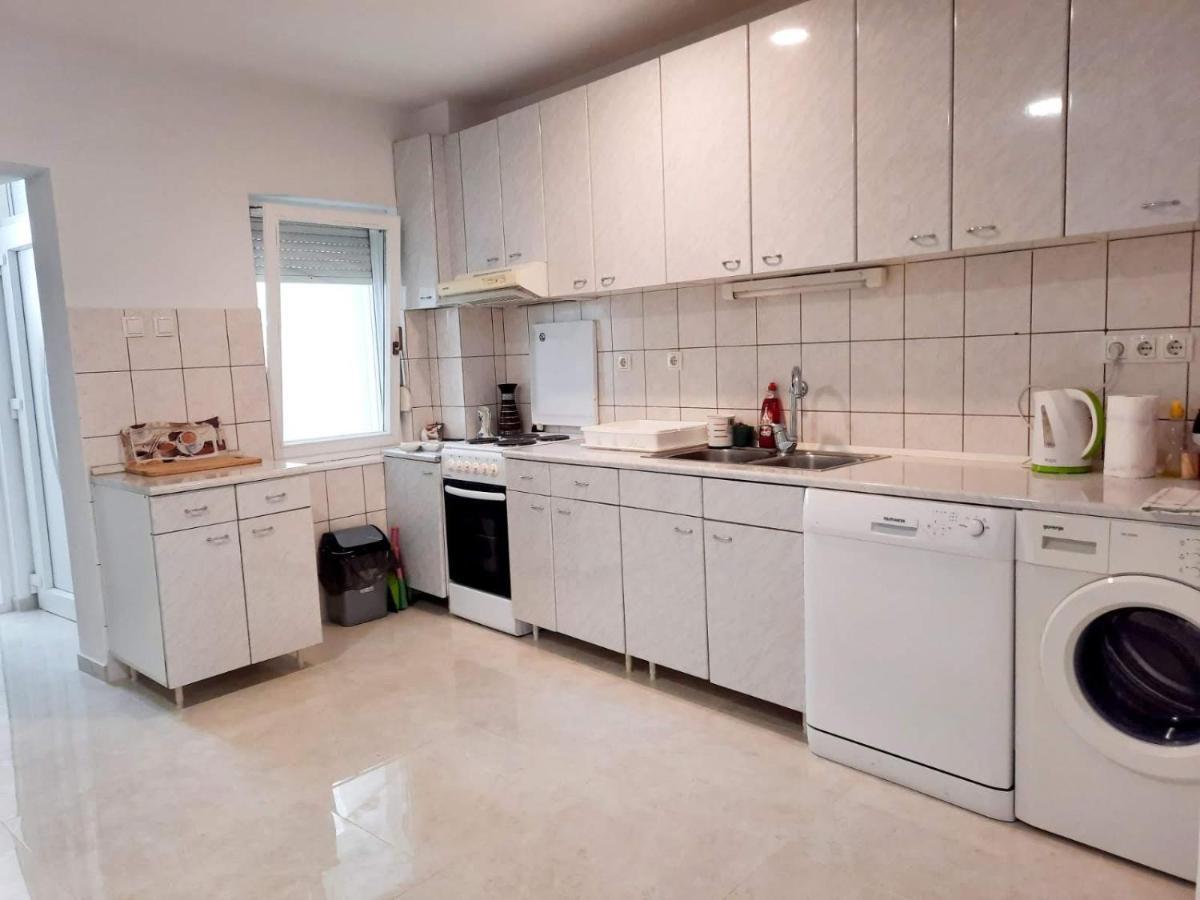 Apartman Square Мостар Экстерьер фото