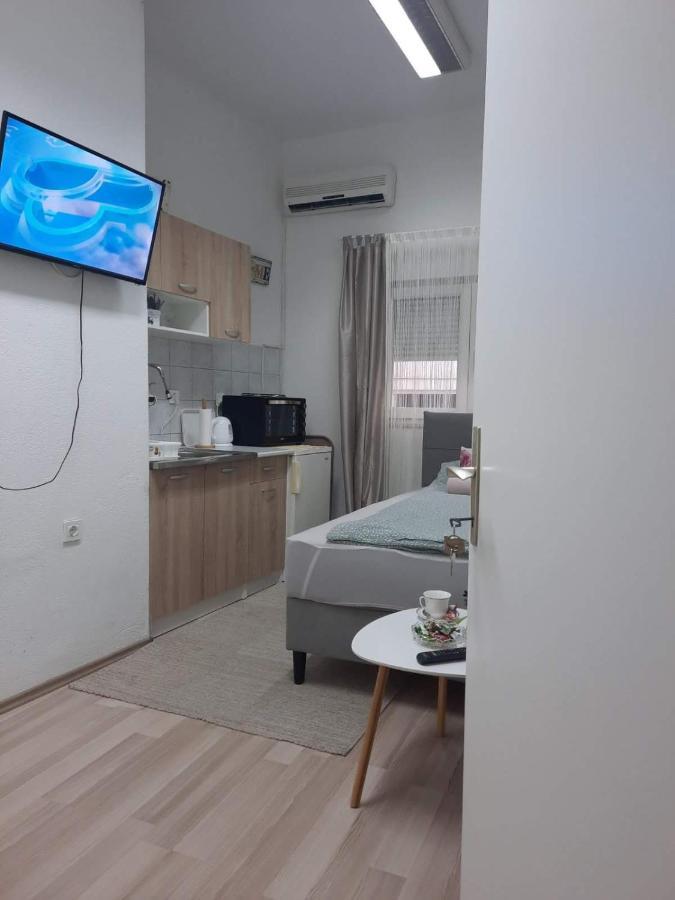 Apartman Square Мостар Экстерьер фото