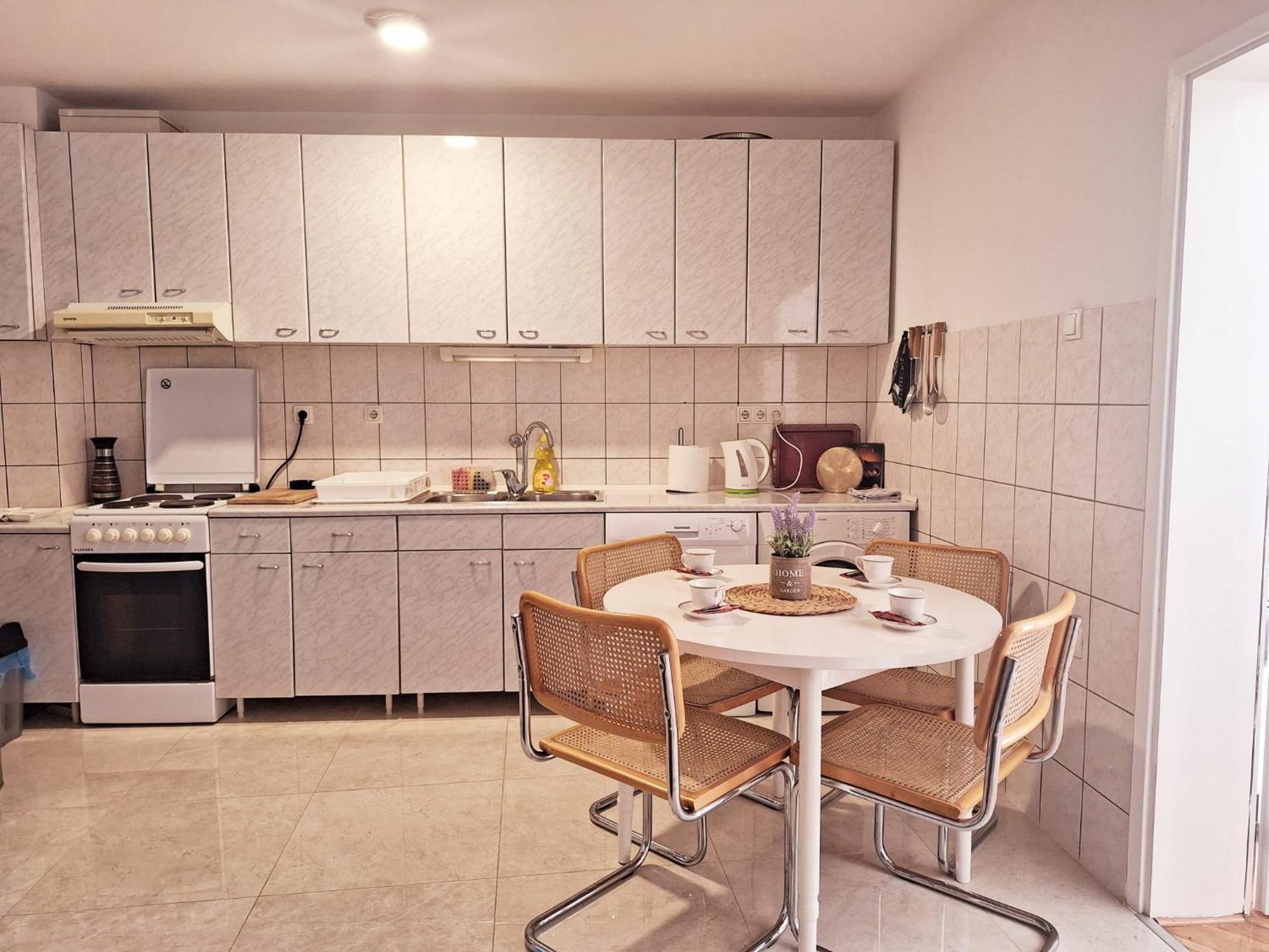 Apartman Square Мостар Экстерьер фото